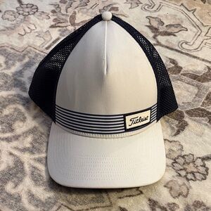 Titleist golf White and Navy Mesh Cap snap back